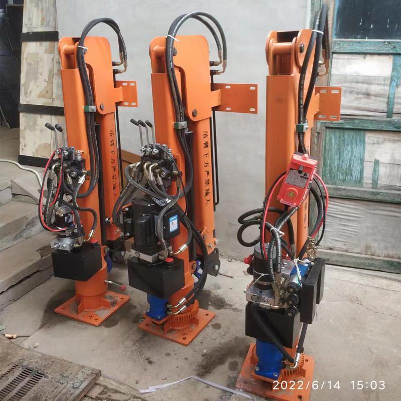 恒春镇重汽蓝牌随车吊 3.2吨 国六动力强 液压驱动 农用自卸起重机